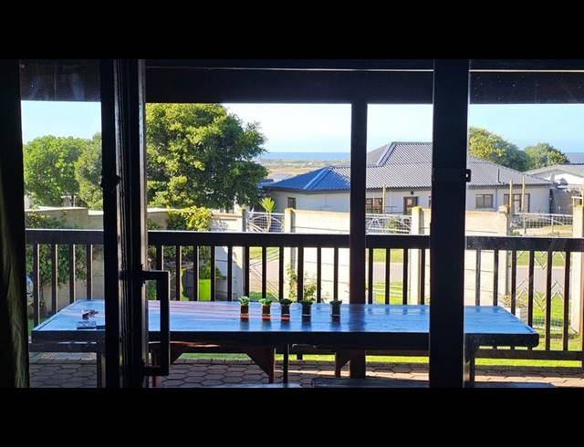 5 BEDROOM HOUSE FOR SALE IN STILBAAI-WES
